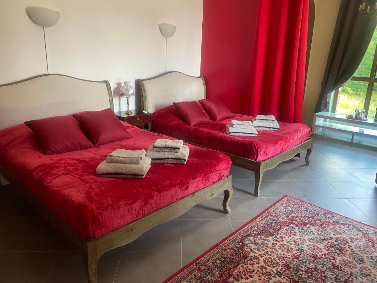 Château De Crènille Couette-café