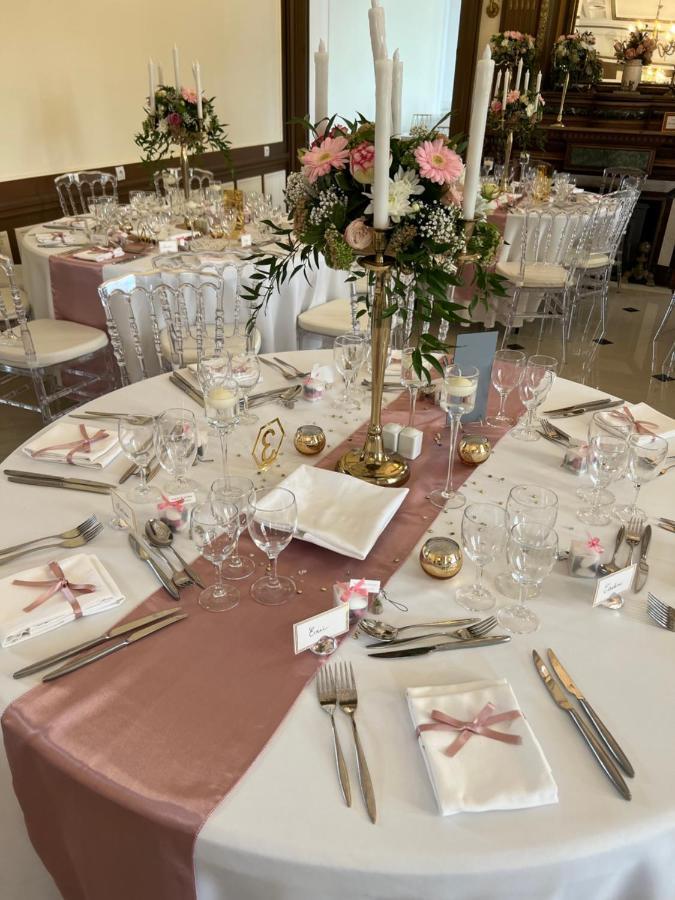 Château De Crènille Couette-café *