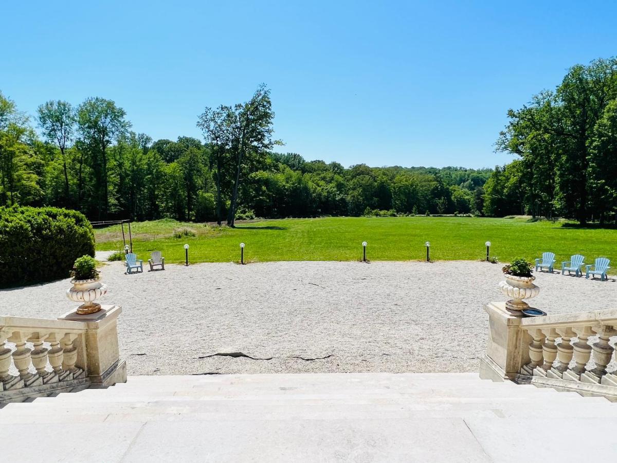Château De Crènille Couette-café Chaumes-en-Brie